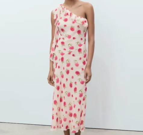 Mango apuesta por el color rosa para que triunfes como invitada 4 Merca2.es