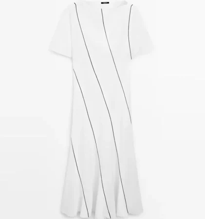 2. Vestido largo de cuadros: el toque retro que nunca pasa de moda