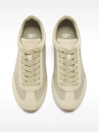 Parfois hace la competencia a Sketchers con estas zapatillas para pies anchos y en varios colores 64 Merca2.es Zapatillas para pies anchos: comodidad sin renunciar al estilo