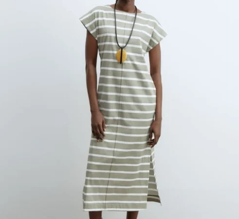 5. Vestido de rayas verticales – 15,99 €