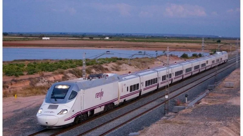 Renfe tira la casa por la ventana con los precios de sus billetes de tren para este verano, desde 9 euros ¡corre qué vuelan! 72 Merca2.es ¡Un tip!: no te demores