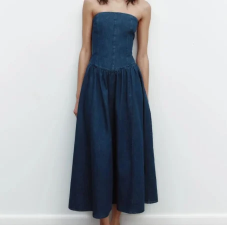 Zara te hará sentirte sexy con esta colección veraniega de vestidos palabra de honor 57 Merca2.es 6. Denim para el toque casual