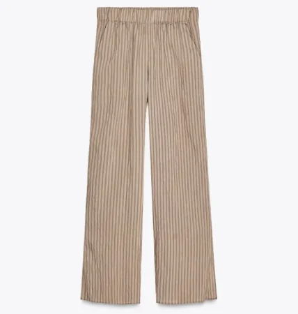 10. Pantalones Pijamero de rayas verticales
