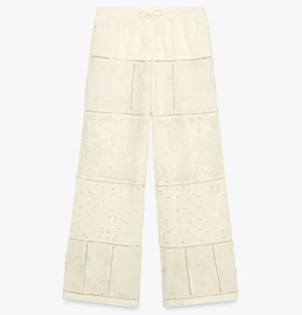 2. Pantalones bordados con mosaicos