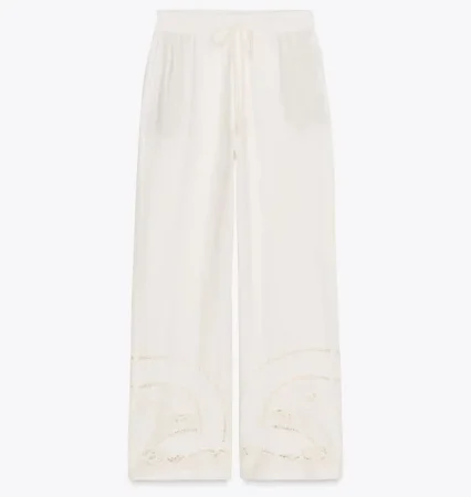 7. pantalones bordados de Pijamero