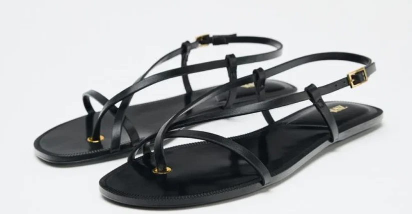 4. Sandalias de tiras minimal – 22,95€