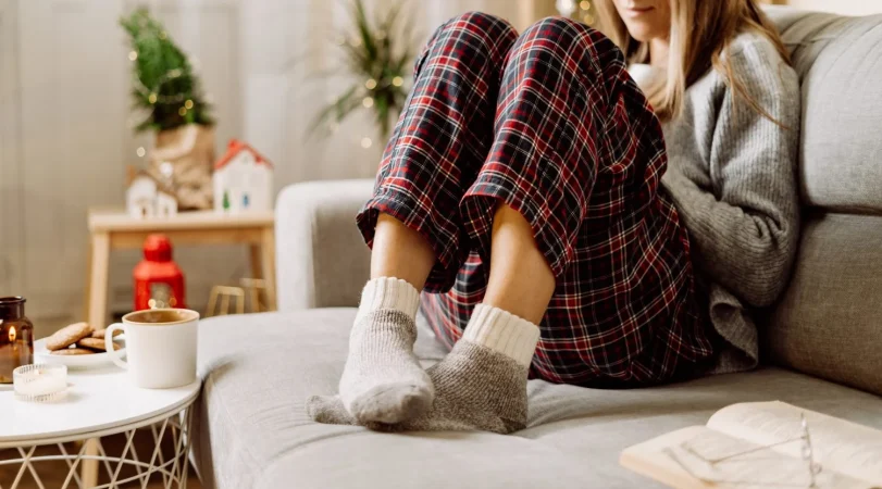 ¿Duermes con calcetines o sin ellos? La ciencia desvela que debes hacer para descansar mejor 88 Merca2.es ¿Qué tipo son ideales para usar cuando duermes?