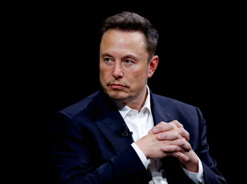 Elon Musk y su X, antes conocida como Twitter, coaccionan a antiguos anunciantes para regresar, según The Wall Street Journal 5