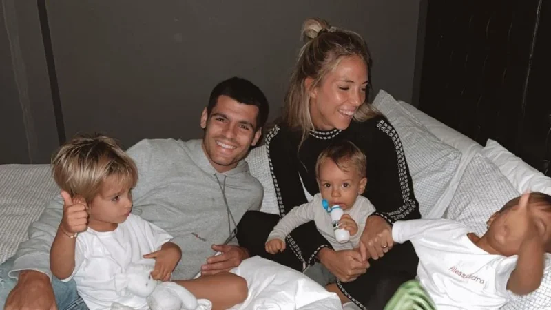 Una casa adecuada para una familia contemporánea y de moda