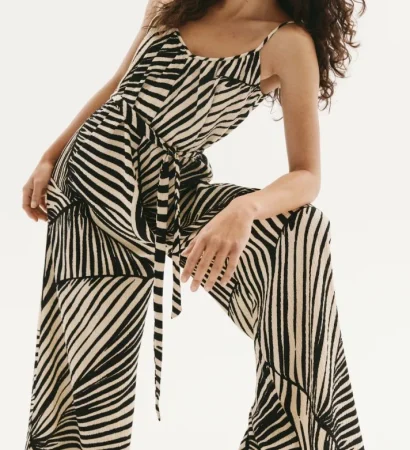 ¿Por qué apostar por un mono largo este verano?