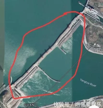 ¿Cómo puede una barrera cambiar la línea giratoria de la Tierra?