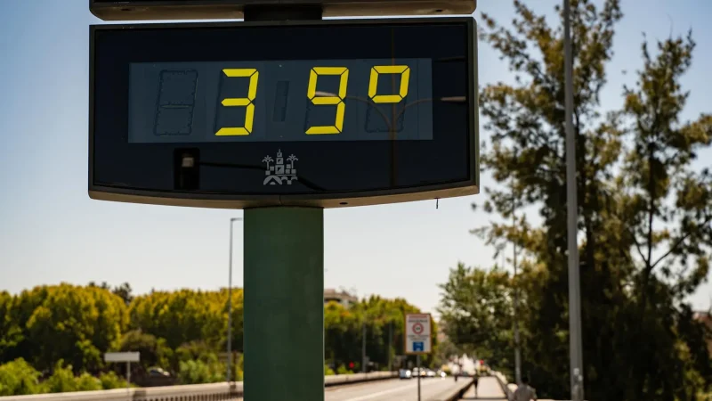 La AEMET advierte del radical cambio de temperaturas en gran parte de España 16 Merca2.es Calor y más calor para el fin de semana