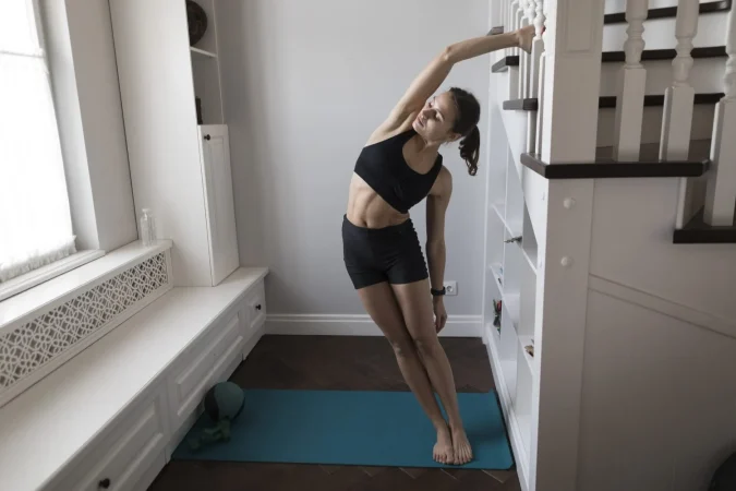 Un experto en salud alerta sobre lo que nunca debes hacer tras practicar deporte: "Es muy peligroso" 61 Merca2.es Ducharse justo después de entrenar puede provocar mareos y desmayos