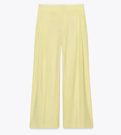 6. Pantalón amarillo mantequilla – 35,95 €