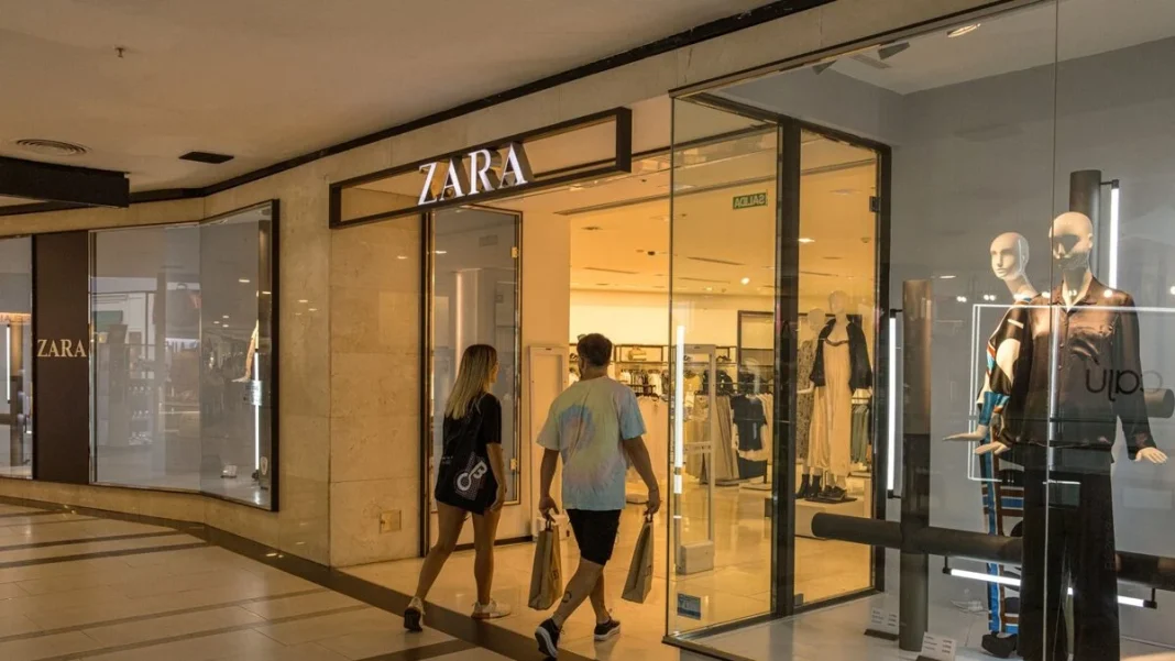 Los vestidos blancos más impresionantes de esta temporada los tienes en Zara por menos de 12 euros