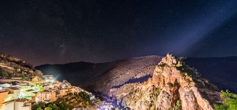 ayna vista noche Sierra del Segura Merca2.es