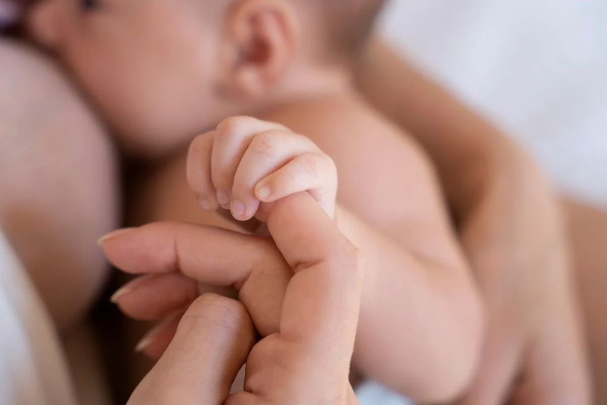 Quironsalud. Foto de bebe: Banco de imágenes