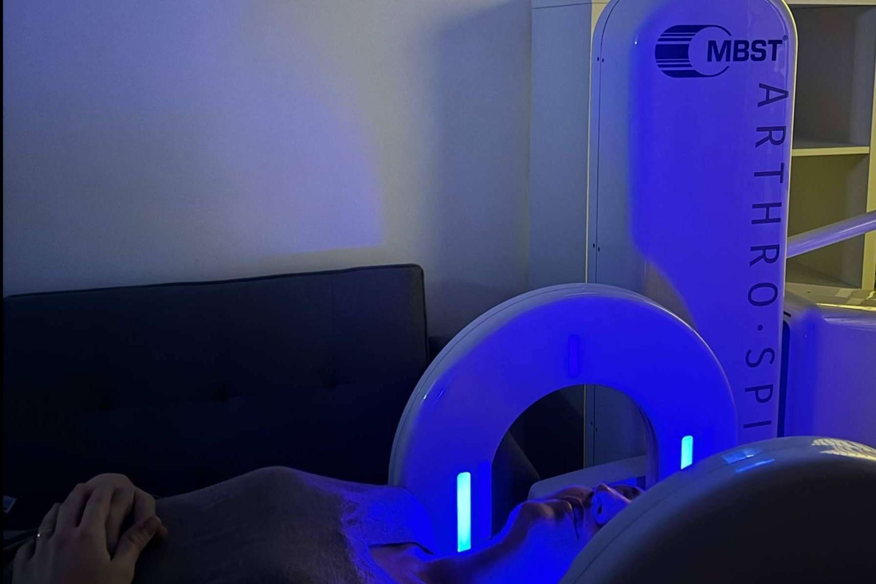 FisioHand revoluciona la fisioterapia en Griñón con tratamientos sin dolor y tecnología avanzada