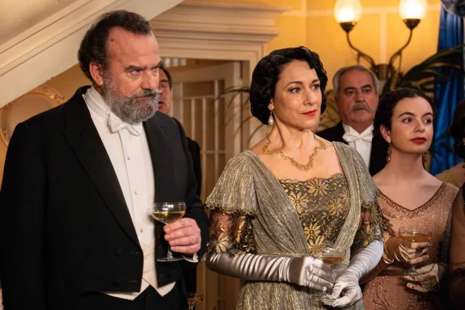 EL JUEGO DE LAS MÁSCARAS EN LA PROMESA