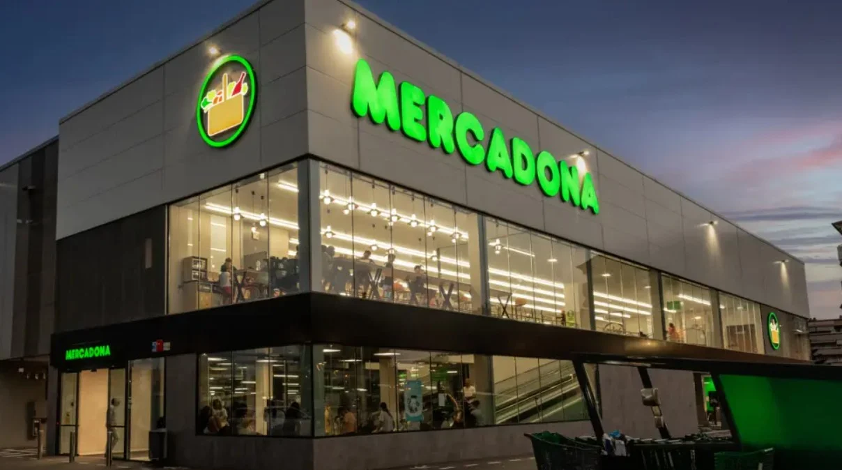 Mercadona, Dia y Carrefour se enfrentan para liderar la logística