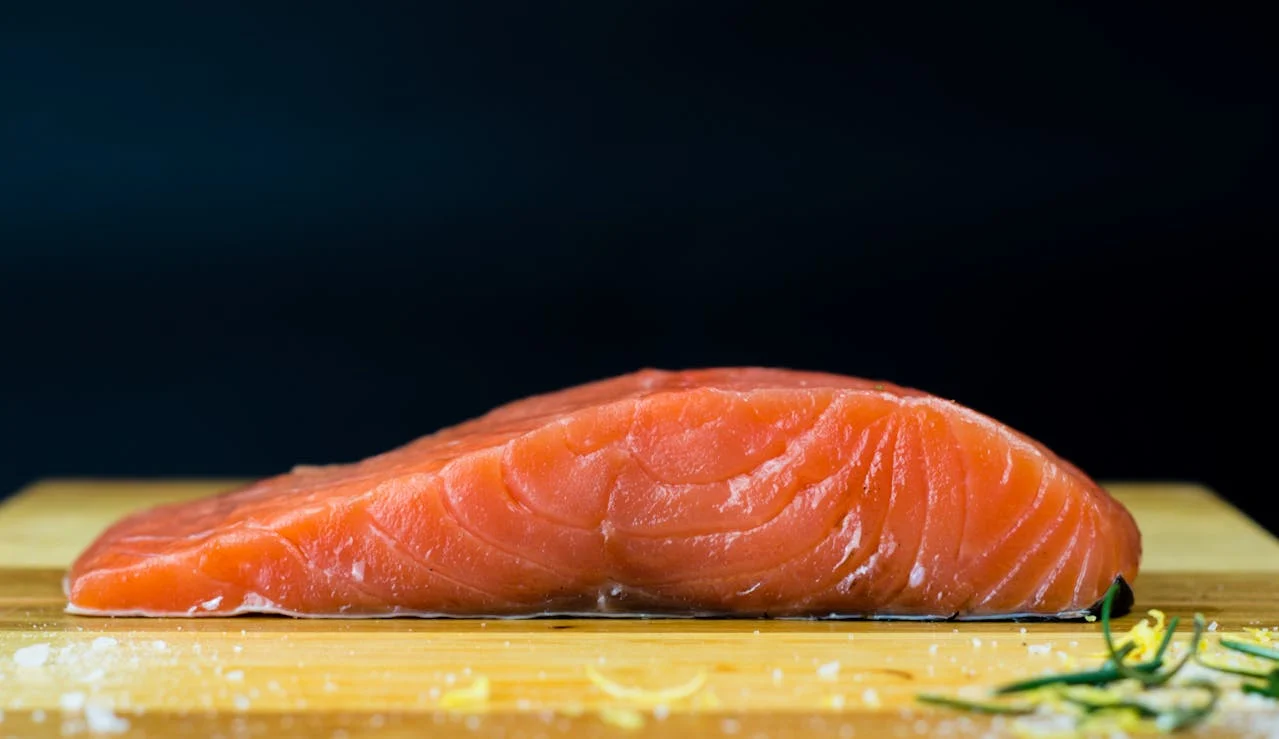 Todo el mundo habla del Omega-3, pero su poder es inútil si no lo equilibras con este otro ácido graso que consumes en exceso