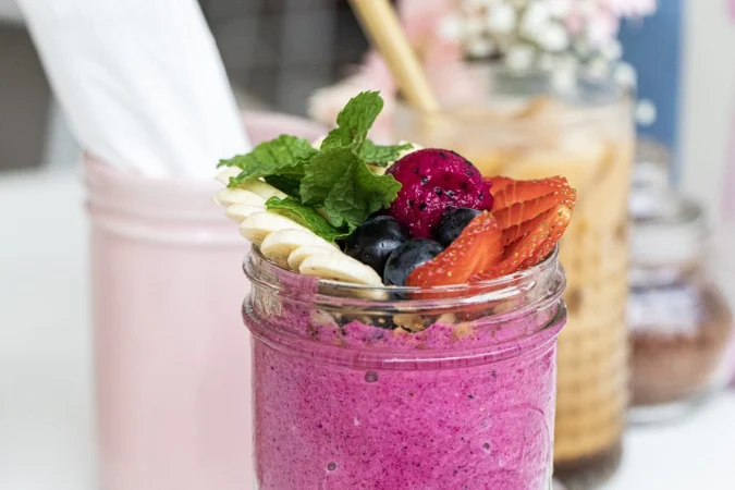 primer plano del postre servido en la mesa Merca2.es