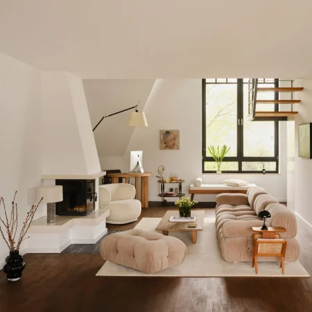 A Coruña, el lugar de nacimiento de Zara y un jugador clave en la historia de Inditex