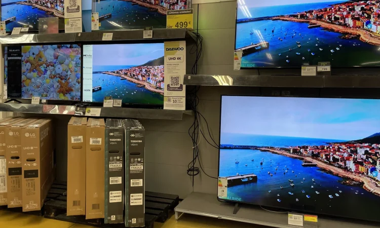 Carrefour tira la casa por la ventana con esta tele de 65 pulgadas y Google TV por menos de 350 euros 6 Merca2.es Google TV: El corazón inteligente de este televisor