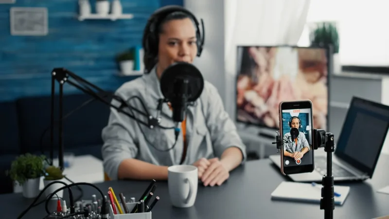 La inversión publicitaria en España sigue cayendo: las previsiones empeoran" 43 Merca2.es Las marcas cambian de estrategia