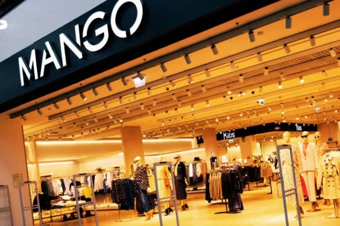 La respuesta de Mango a la presión de Zara y H&M: un nuevo club de fidelización con más descuentos y experiencias 3 Merca2.es En Mango Outlet si que vas a encontrar los autenticos chollazos de este verano por menos de 10 euros 4 Merca2.es