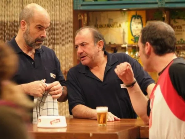 Este actor protagonista de 'Los Serranos' ha pasado del mayor de los éxitos a la ruina más absoluta y la enfermedad 102 Merca2.es La salud también jugó un mal pase