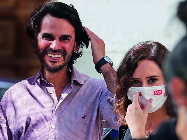 Este es el polémico piso, en el corazón de Madrid, en el que vive Isabel Díaz Ayuso con su pareja, Alberto González 88 Merca2.es ¿Qué se sabe del proceso judicial contra Alberto González?