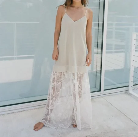 5. Vestido largo de encaje: versatilidad de verano a otoño