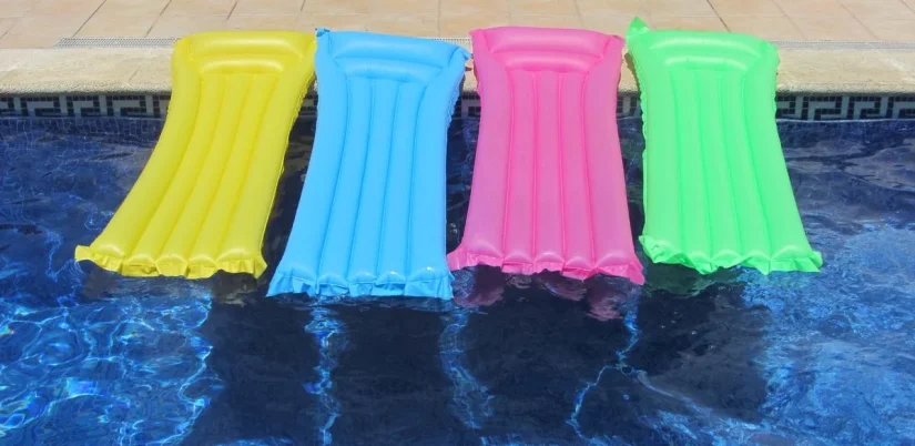 Lidl tiene por menos de 10 euros la colchoneta hinchable que necesitas para estas vacaciones 30 Merca2.es La evolución natural de la colchoneta: más cómoda, más fresca y más práctica