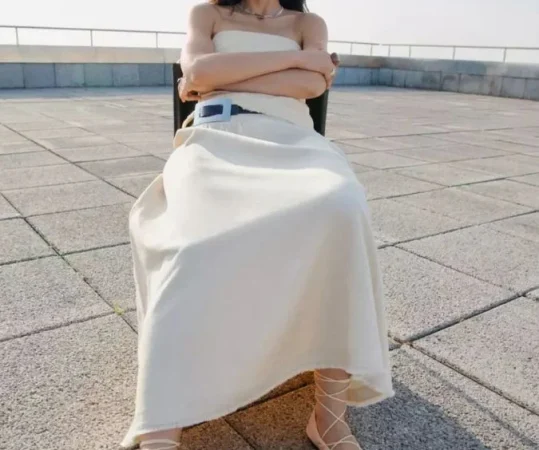 Bailarina en piel de tiras