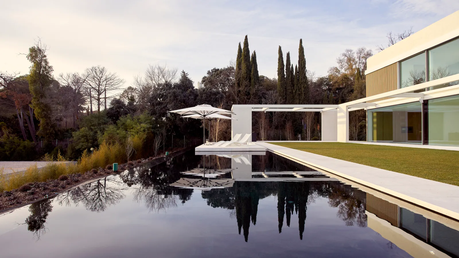 No te pierdas la alucinante mansión en La Moraleja de Vinicius Jr valorada en más de 6 millones de euros