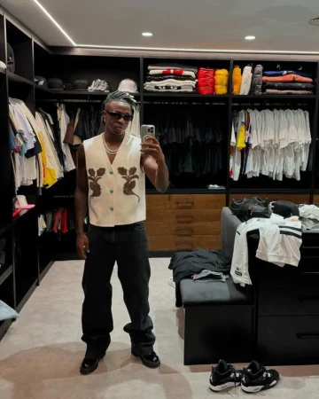 No te pierdas la alucinante mansión en La Moraleja de Vinicius Jr valorada en más de 6 millones de euros 14 Merca2.es El estilo de vida de Vinicius Jr fuera del campo