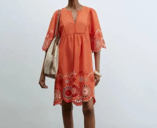 5. Corto schiffli naranja: el minimal chic de Sfera