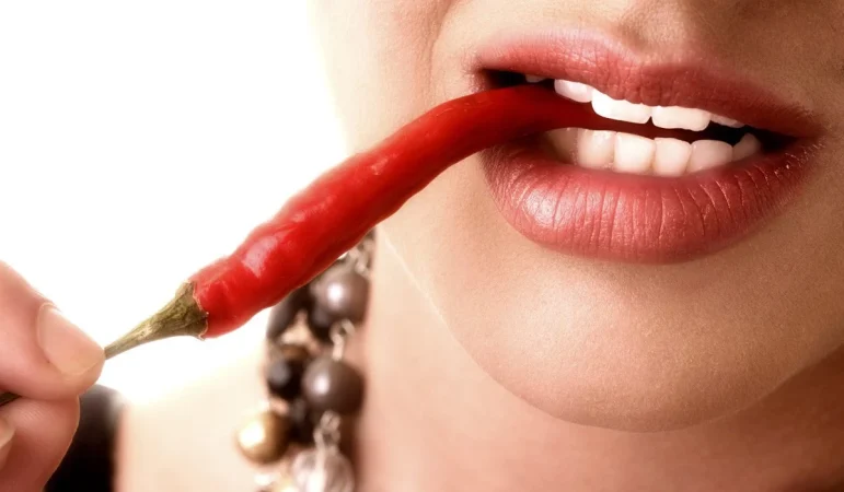 Si te gusta el picante aprovecha y toma estos chiles, te quitarán el apetito y te harán quemar calorías 70 Merca2.es ¿Por qué el picante ayuda a controlar el hambre y a consumir más energía?