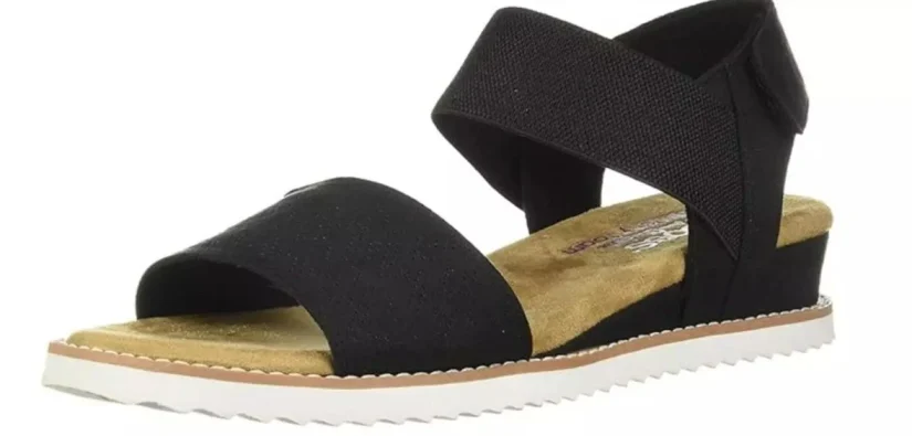 ¿Cómo combinar tus sandalias Skechers este verano?