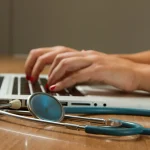 Top Doctors lanza TD Listener, la herramienta de IA que mejora la eficiencia en la documentación médica 1 Merca2 Top Doctors lanza TD Listener, la herramienta de IA que mejora la eficiencia en la documentación médica
