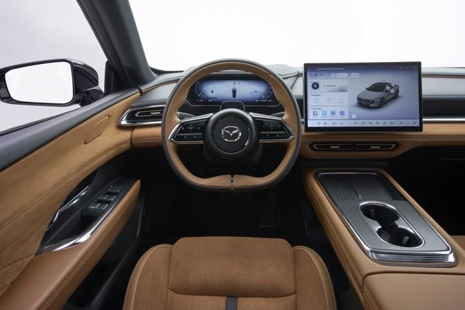 interior vehiculo Mazda6e Merca2.es