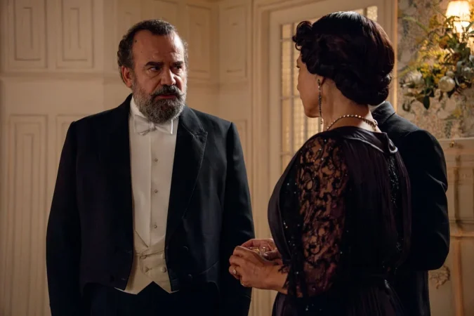 PETRA ROMPE LAS REGLAS