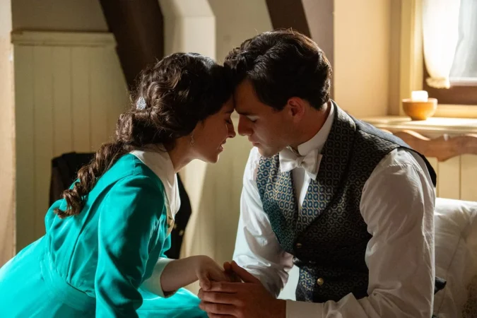 'La Promesa': Petra, entre la espada y la pared este viernes con la vigilancia extrema de Cristóbal