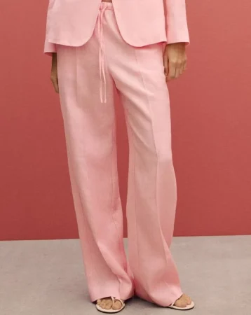 10. Pantalones rosas suaves