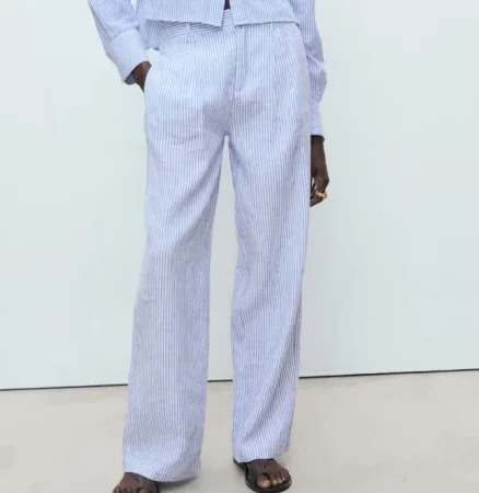 6. Pantalones de rayas verticales