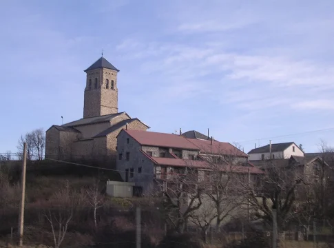 En este pueblo de España prohíbe a los turistas hablar: el experimento que está rompiendo Internet En este pueblo de España prohíbe a los turistas hablar: el experimento que está rompiendo Internet