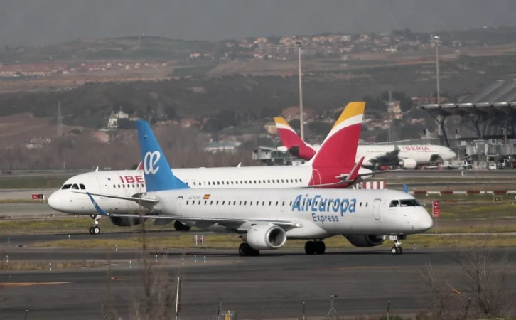 Aviones de Air Europa e Iberia. Fuente: Agencias