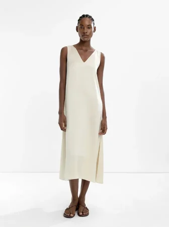 Blanco crudo y textura: la opción más delicada de Parfois