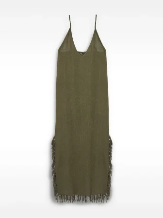 Flecos y lino: el vestido más bohemio de todo Parfois